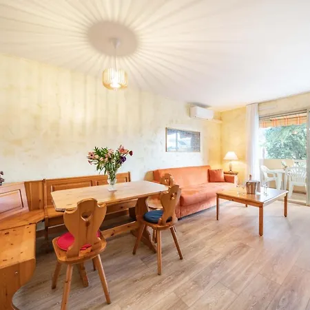 Appartement Spacious At A 5 Min Walk From The *