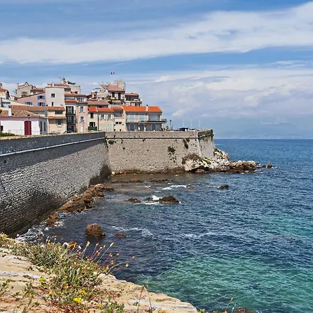 Hello Cote D'azur - Spacious At A 5 Min Walk From The Apartment Antibes
