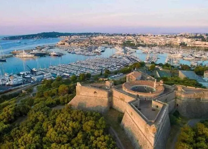 Hello Cote D'azur - Spacious At A 5 Min Walk From The Apartment *