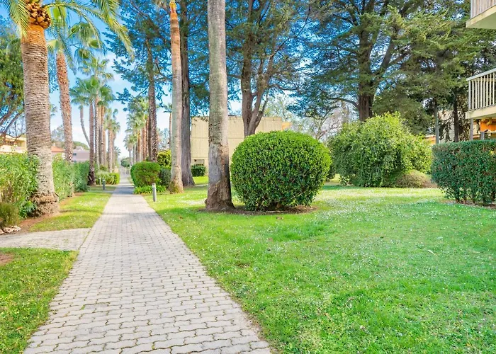 Apartment Hello Cote D'azur - Spacious At A 5 Min Walk From The