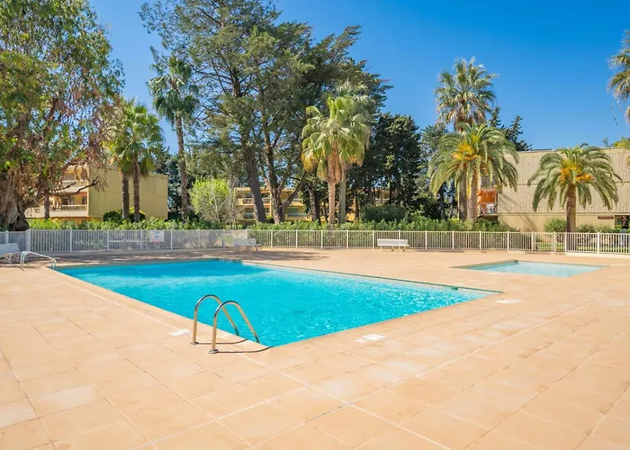 Hello Cote D'azur - Spacious At A 5 Min Walk From The Apartment Antibes