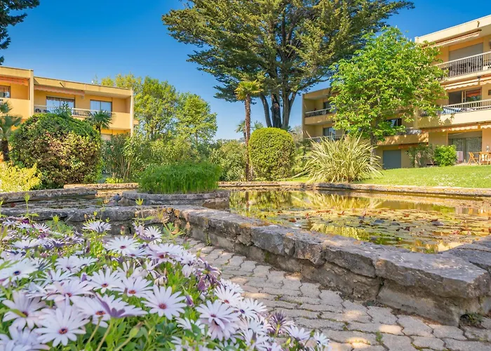 Apartment Hello Cote D'azur - Spacious At A 5 Min Walk From The