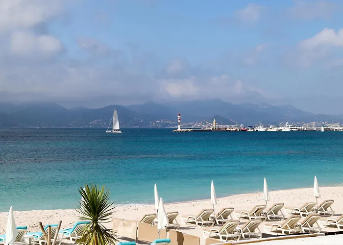 Hello Cote D'azur - Spacious At A 5 Min Walk From The Apartment
